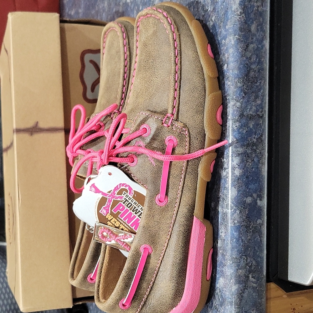 Twisted X bomber/neon pink NWT